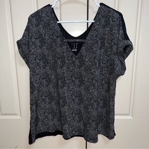 A New Day Black and White Dotted Cap Short Sleeve Blouse Size XX Large